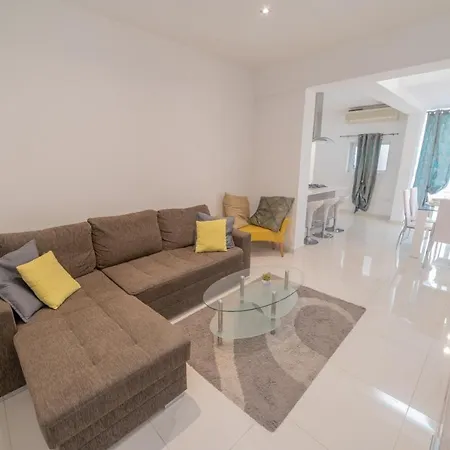 Seashells 1 Min To Seafront & Sliema * Gzira